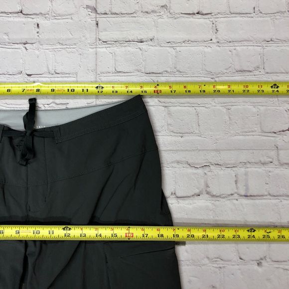 Mountain Hardwear Women Outdoor Hiking Convertible Pants Size 8 Gray B224 -4 - Picture 3 of 14